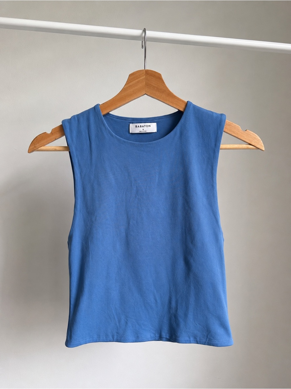 Aritzia Babaton Contour Crew Neck Sleeveless Muscle Tank Top